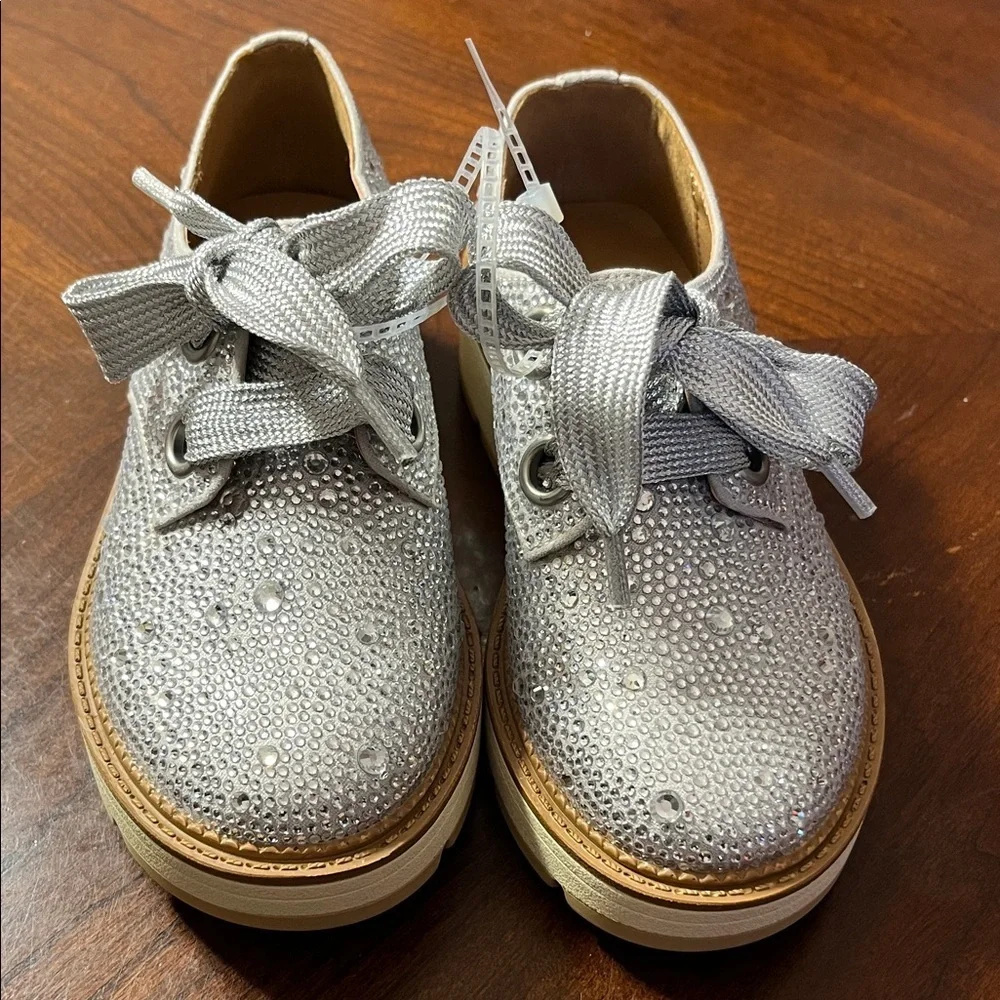 Gianni Bini shimmering silver